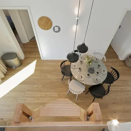 Cozy In Lembruch-duemmer With Wifi