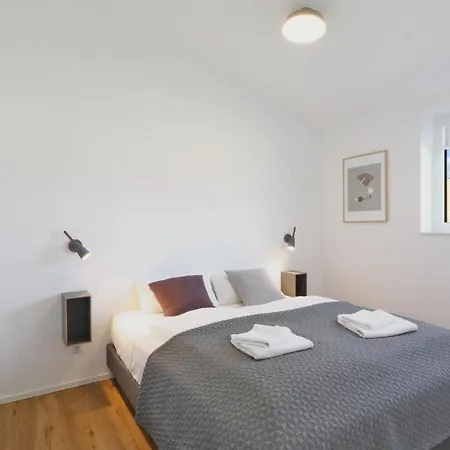 Cozy In Lembruch-duemmer With Wifi